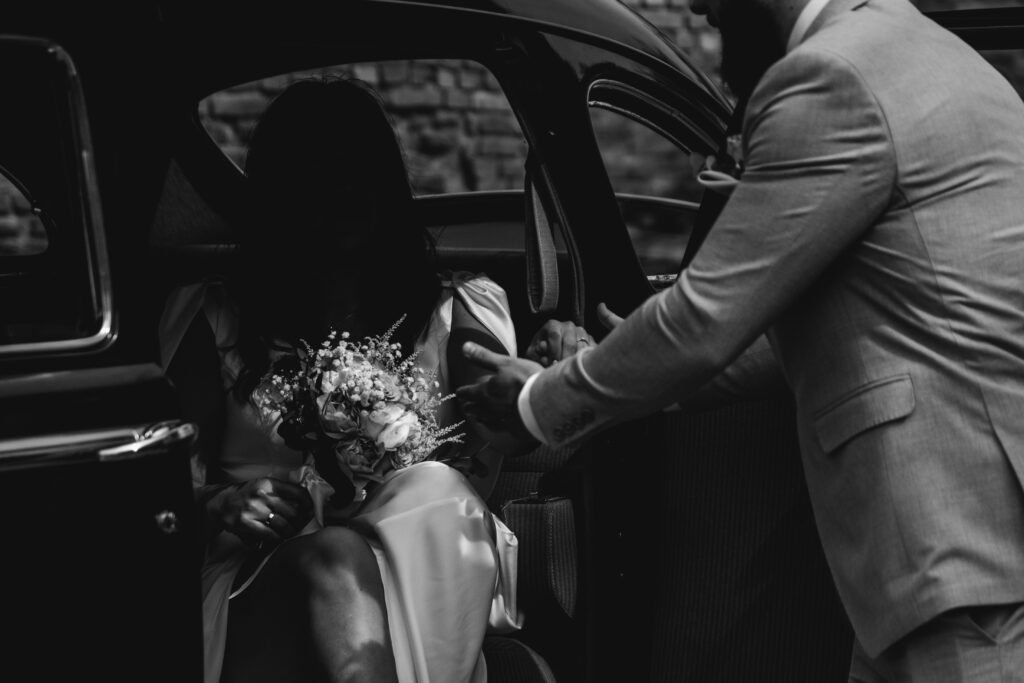 mariée avec bouquet